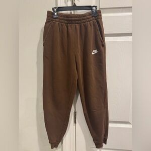 Boys brown Nike sweatpants/joggers, size Large.